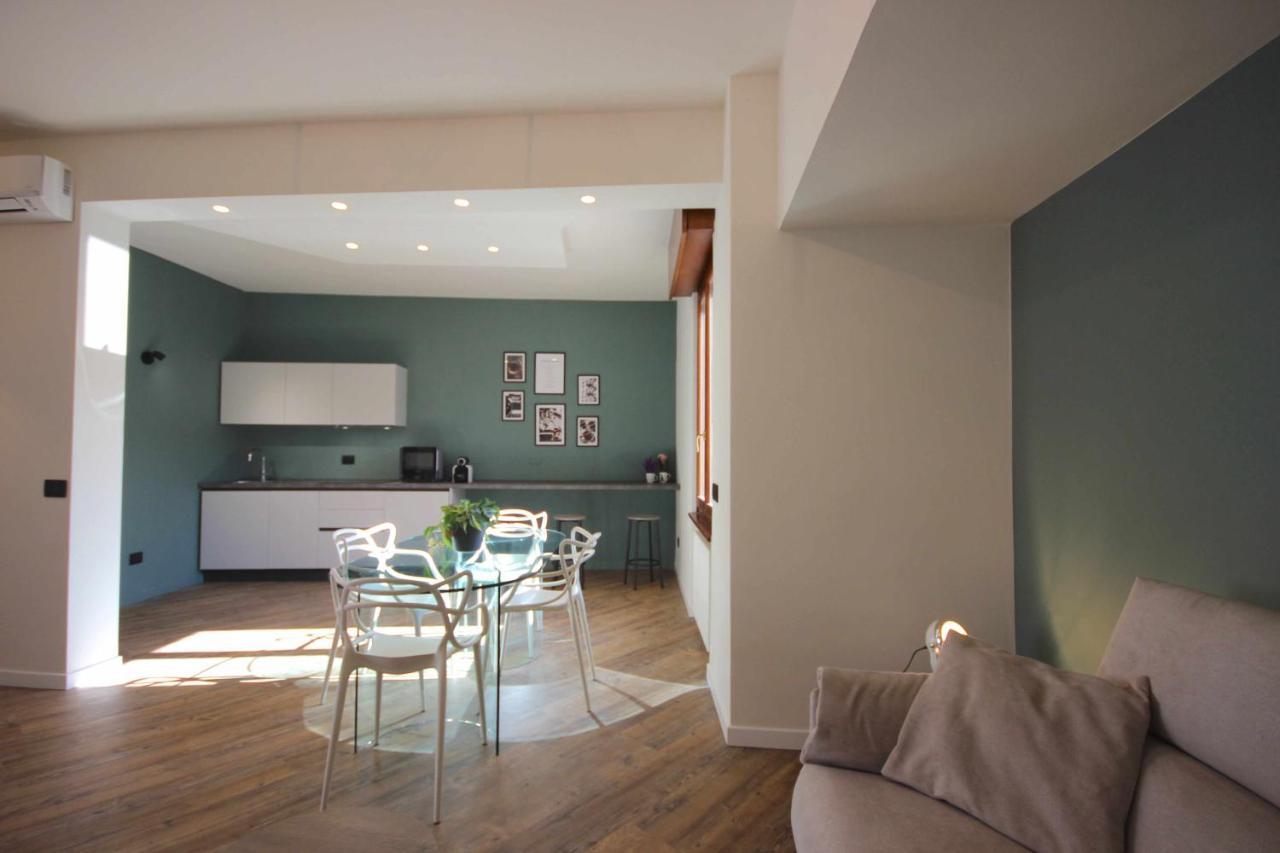 Case Vr Holiday Vittorias Flat Verona Exterior photo