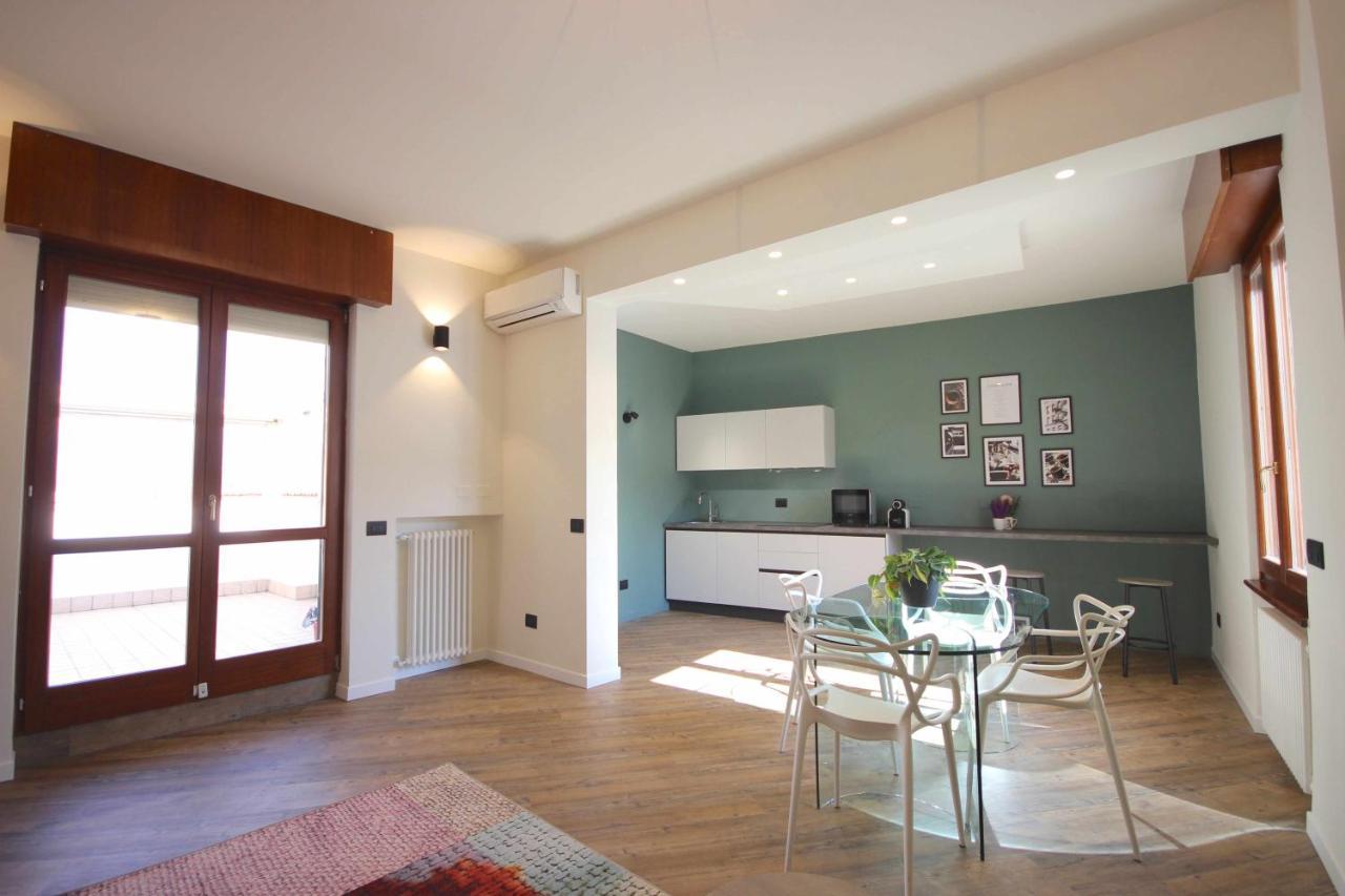 Case Vr Holiday Vittorias Flat Verona Exterior photo